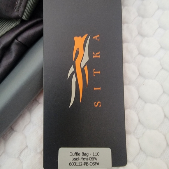 NWT Sitka Duffle 110 - Picture 4 of 4